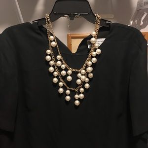 Layered pearl necklace